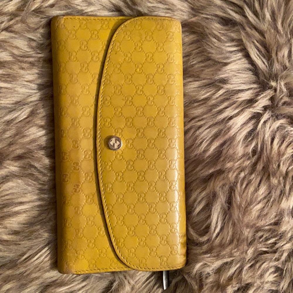 Gucci long wallet